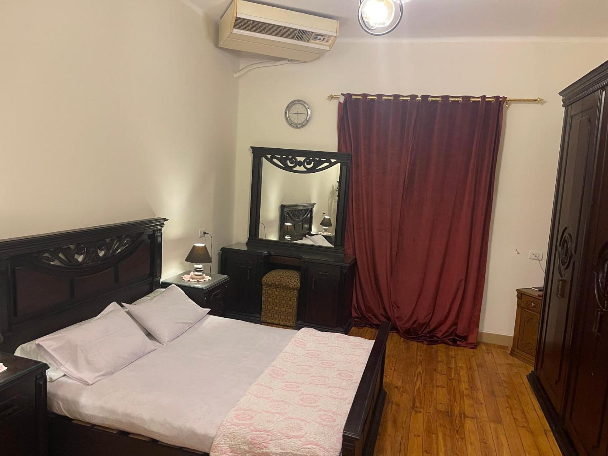 Apartment Wonderful Place In Dokki Kairo
